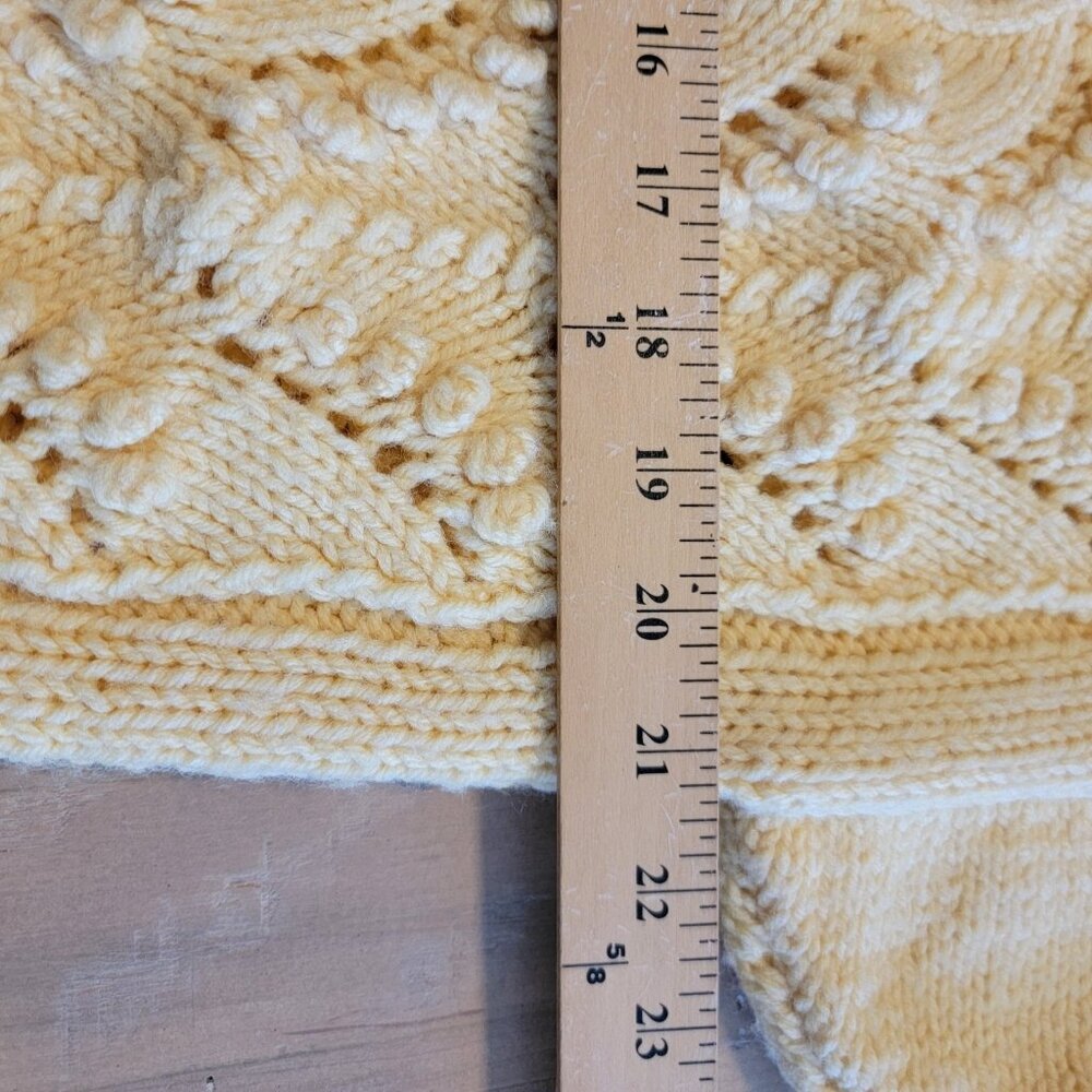 Vintage Hand Knit Wool Cardigan Sweater Cable Knit Beautiful Buttons Sz‎ M / L - Picture 7 of 9